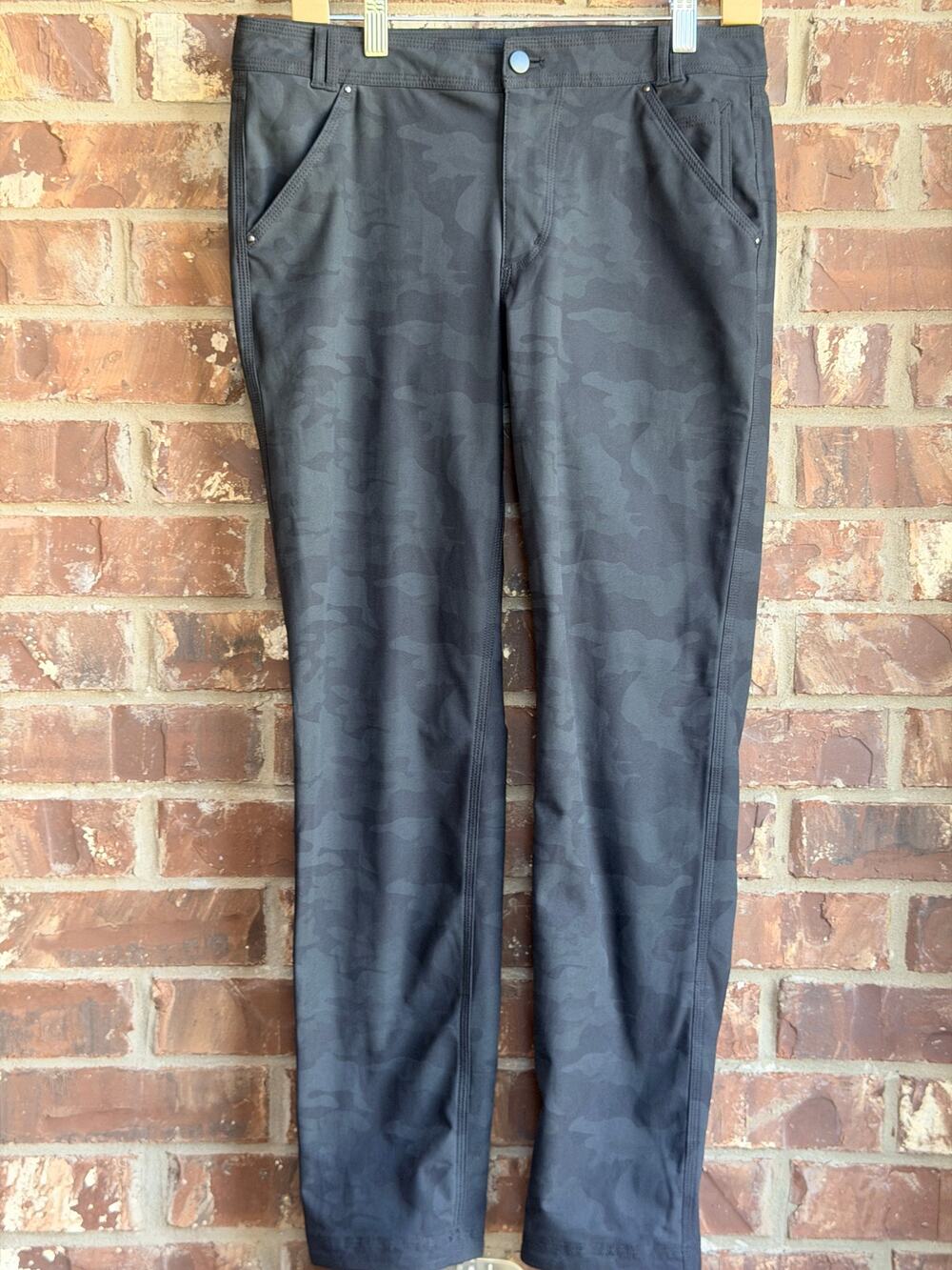 Women's Black Camo Straight Leg Stretch Pants Estimated Large 33-34" Waist
